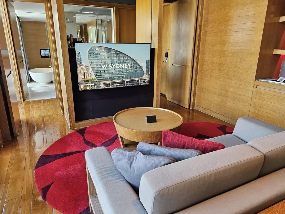 Нашата стая с телевизор