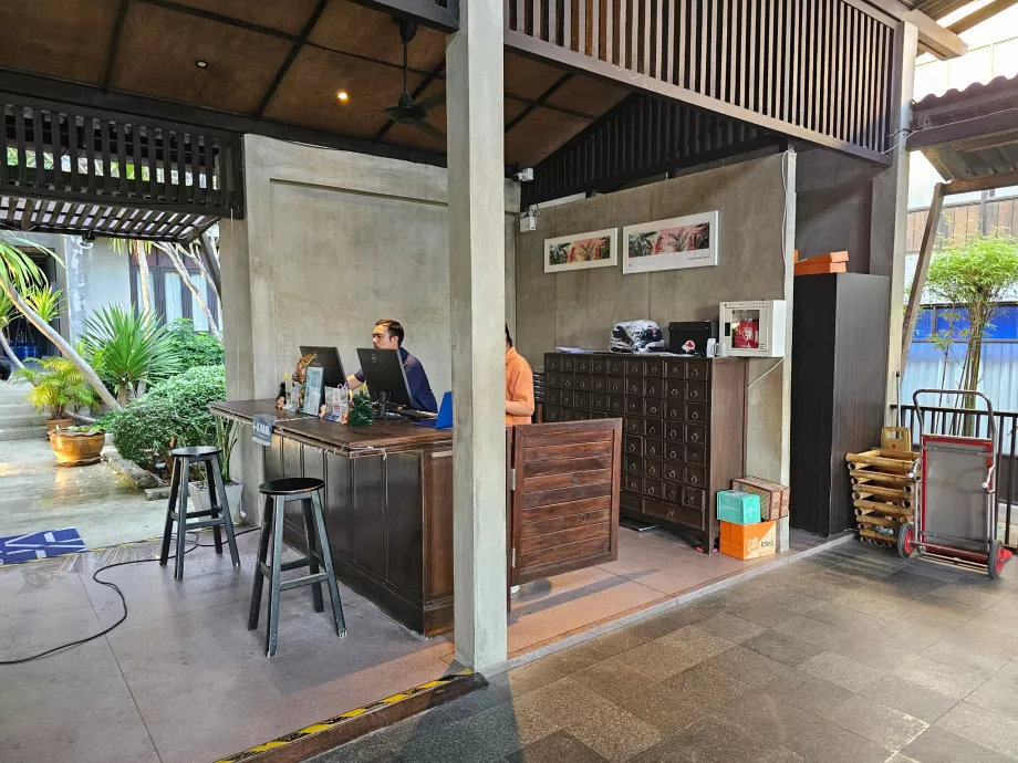 Рецепция Homm Chura Samui