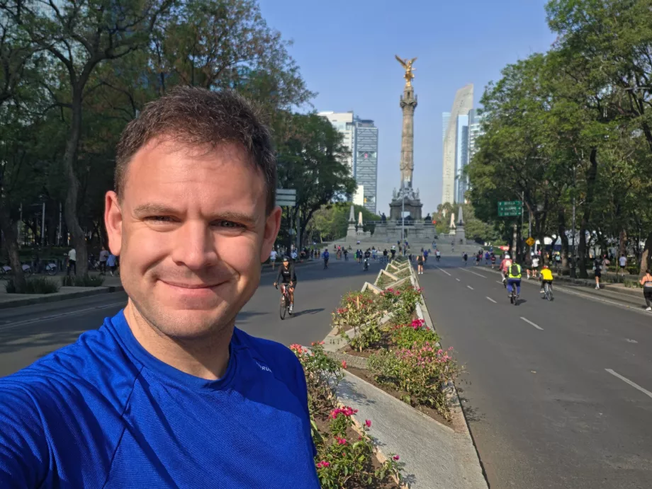Бягане в неделя сутрин по улиците на CDMX