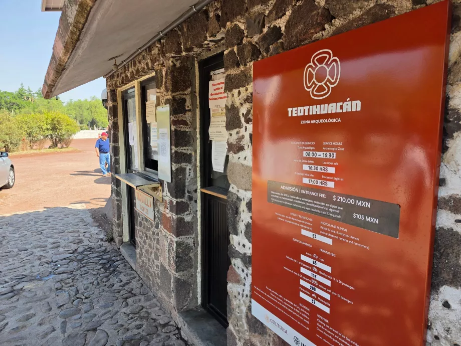 Цени и работно време в Теотиуакан