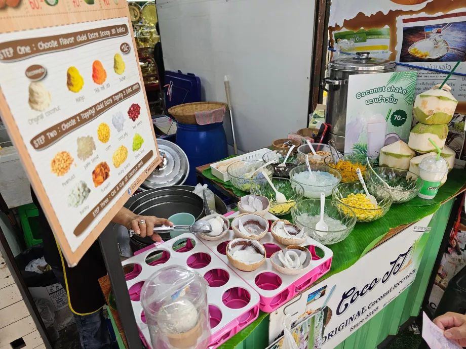 Пазар Чатучак, кокосов сладолед