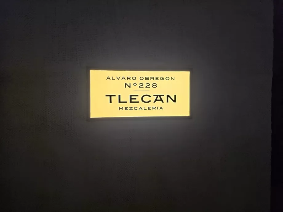 Bar Tlecán, главна сцена