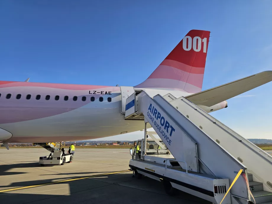 Качване на борда, летище České Budějovice