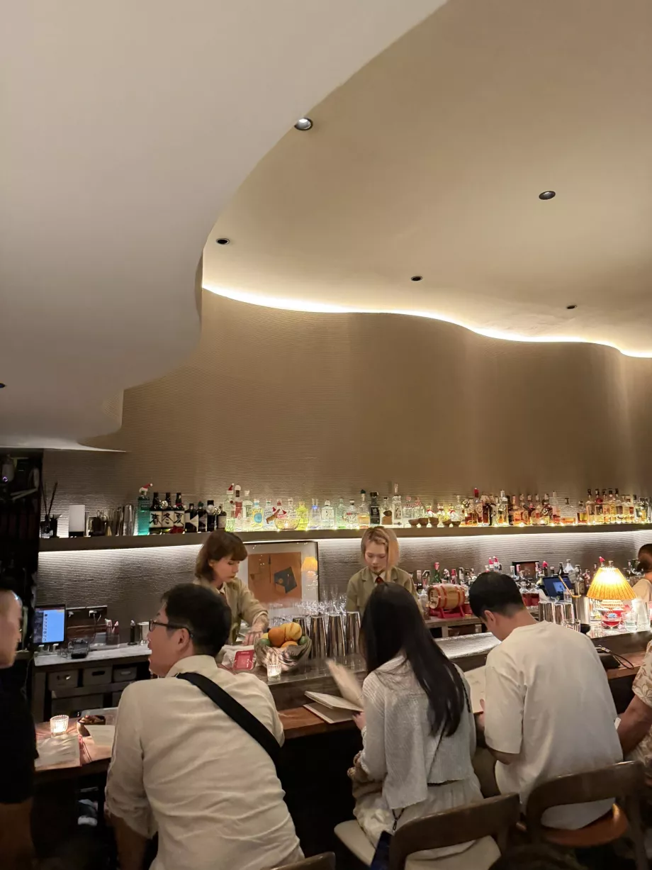 Студио за коктейли "Сухата вълна" - среда