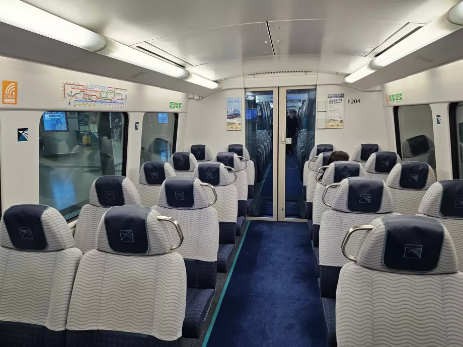 Вътрешност на влака Airport Express