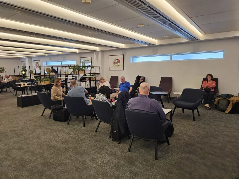 Седалки и обща среда