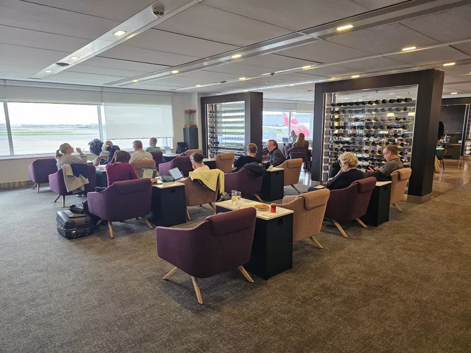 Седалки и обща среда