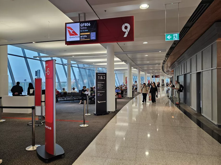 Врати за заминаване, летище Canberra Airport
