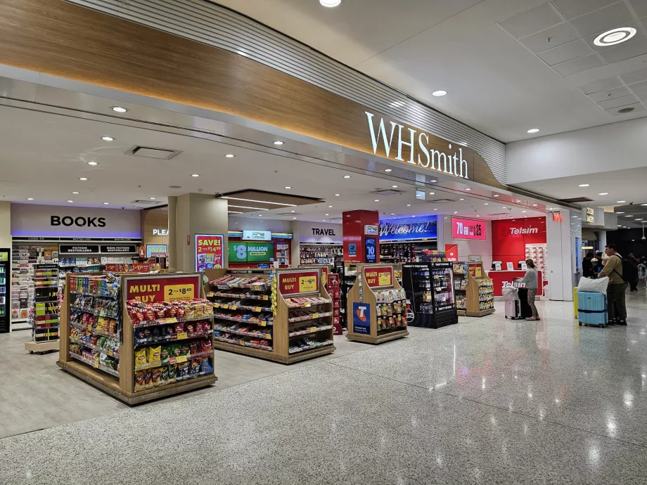 WHSmith, Терминал 1