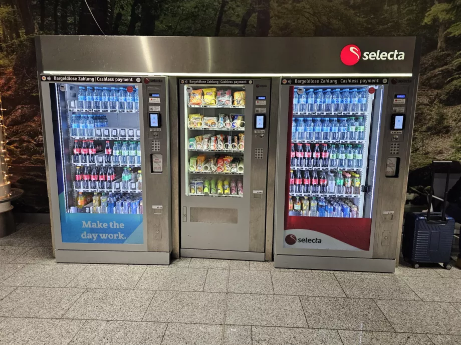 Машини Selecta на летище Frankfurt Airport