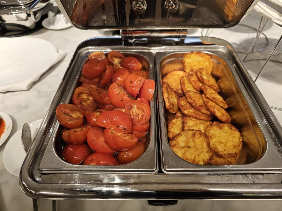 Оферта за закуска - топли ястия