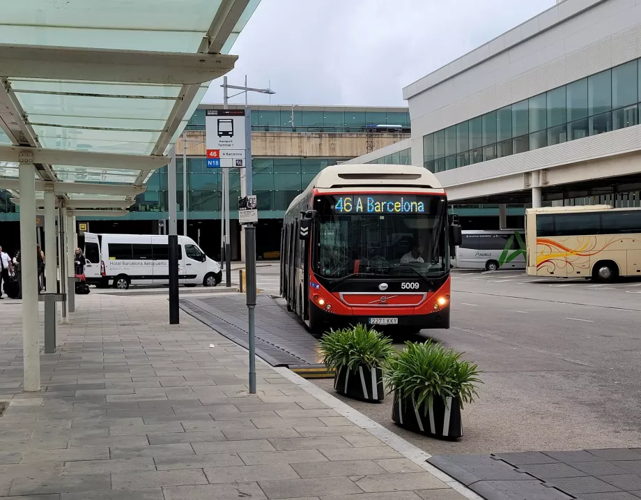 Автобусна спирка 46 на Терминал 1