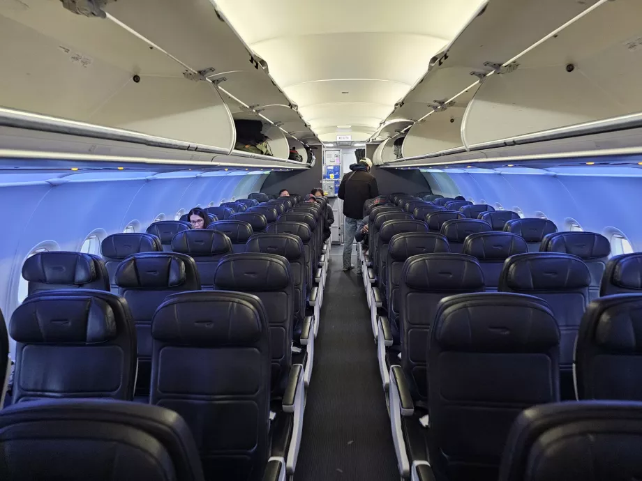 Интериор, Airbus A320