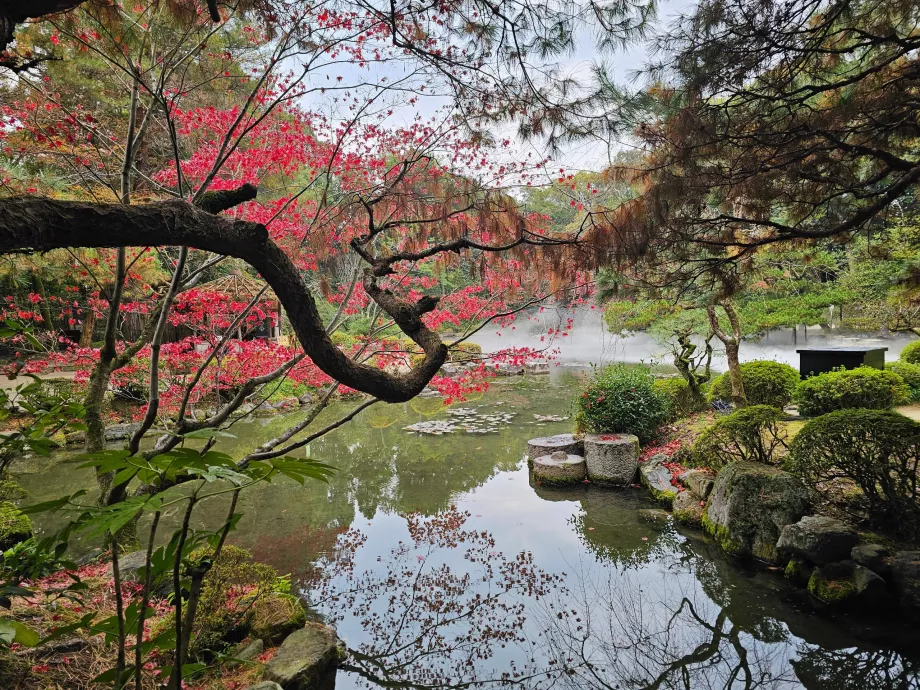 Светилището Хейан-Джин