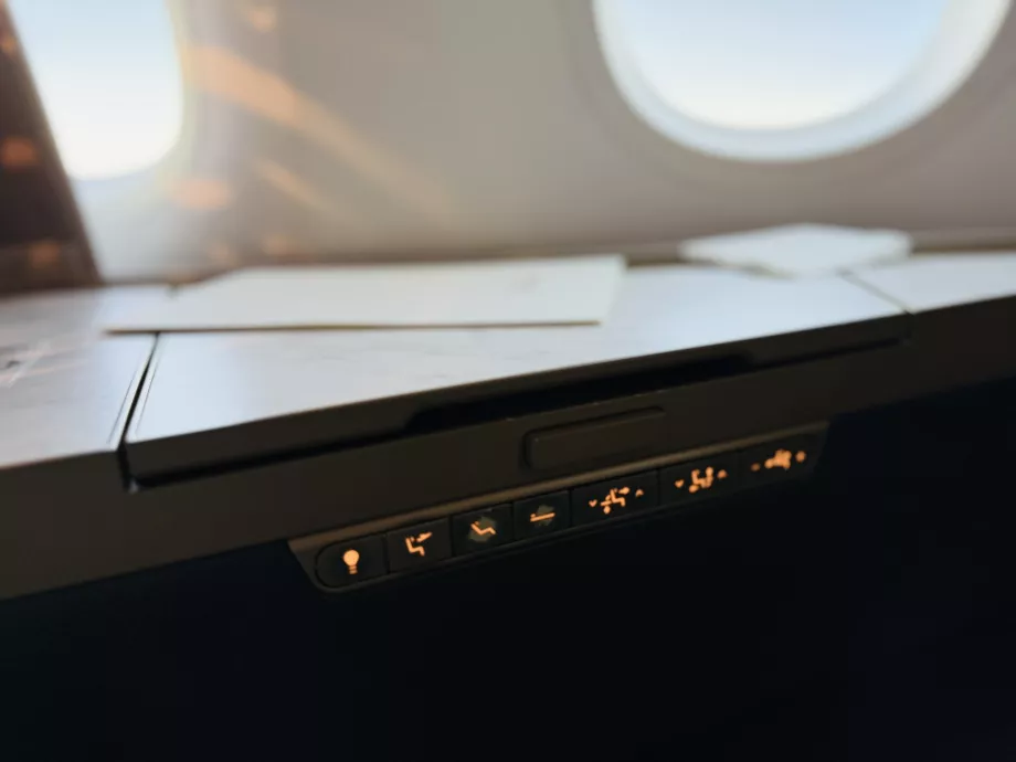 Контролен панел за седалката