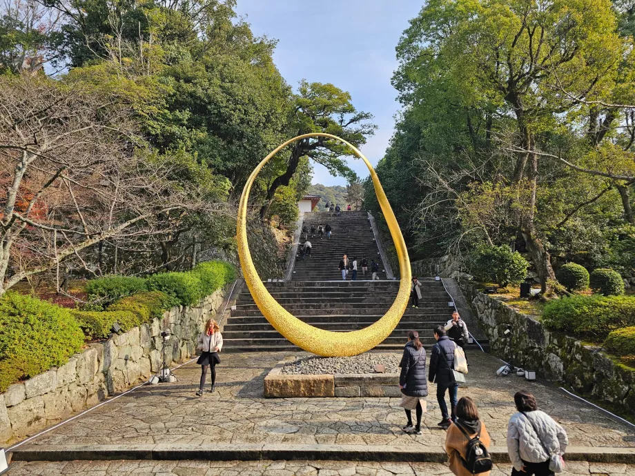 Храм Чион-ин, модерно изкуство