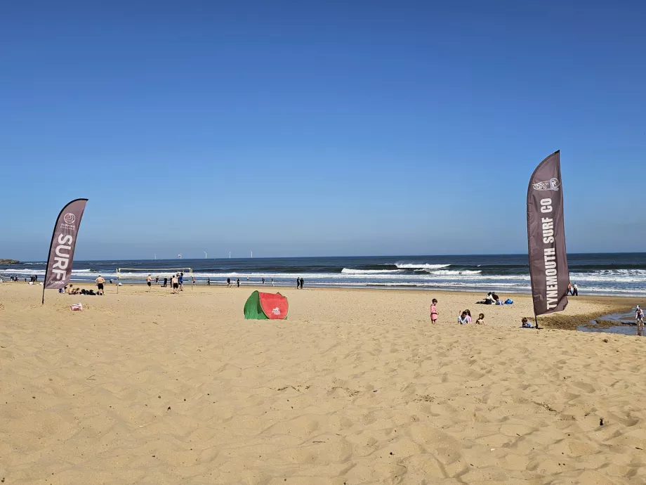 Сърфиране на плажа Long Sands