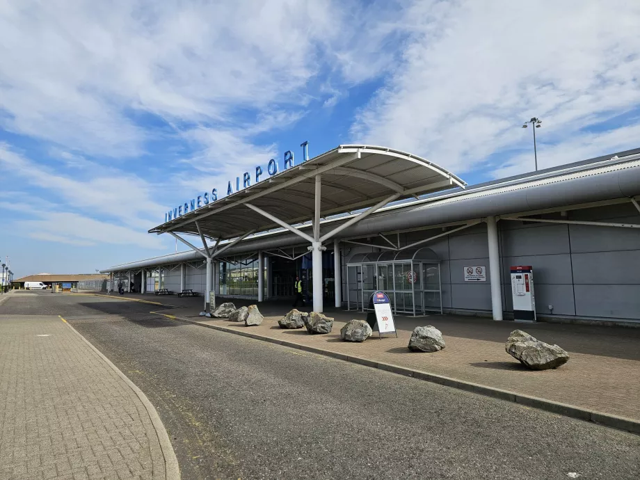 пристигане от летище Inverness