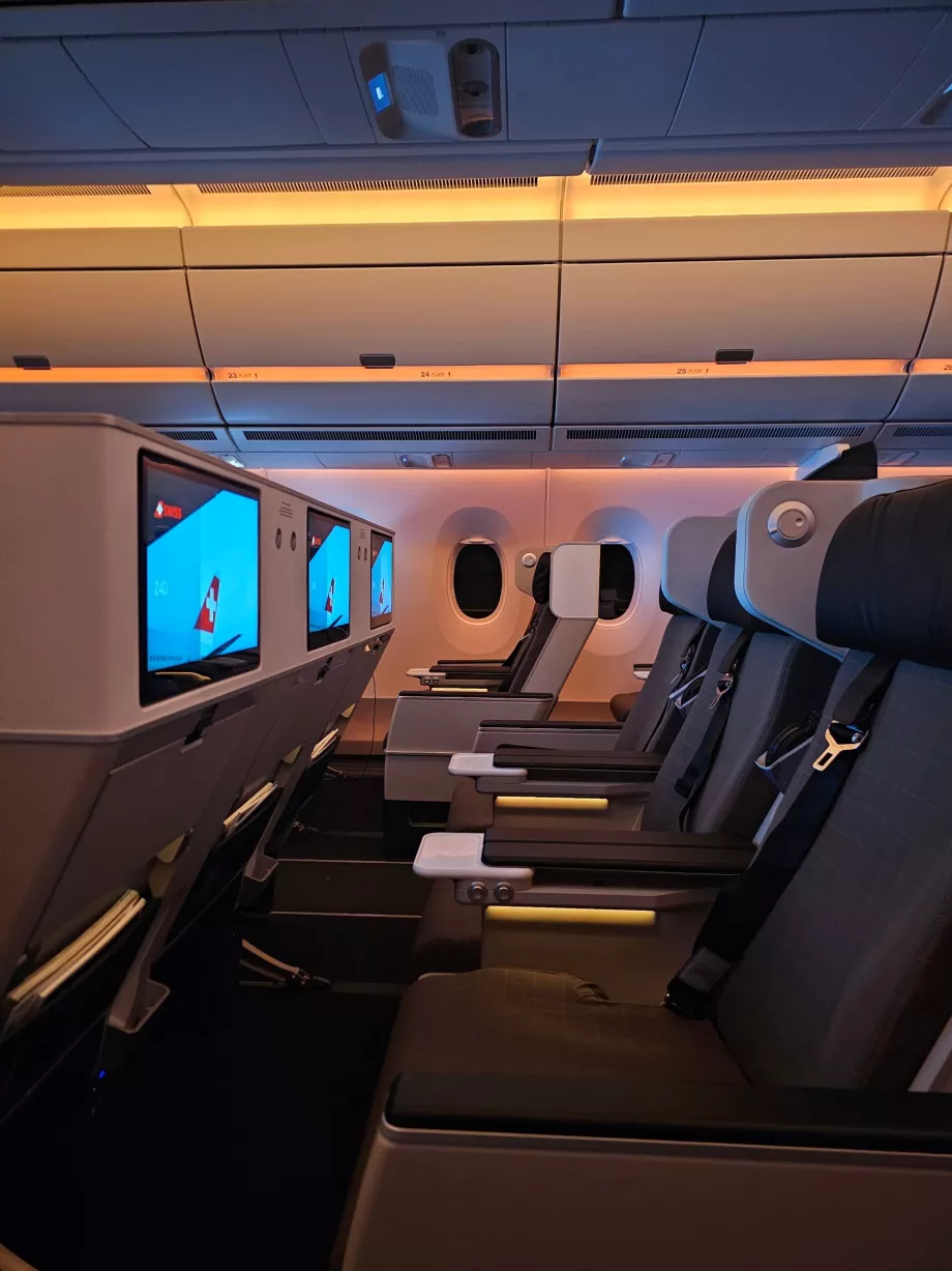 Кабина Premium Economy