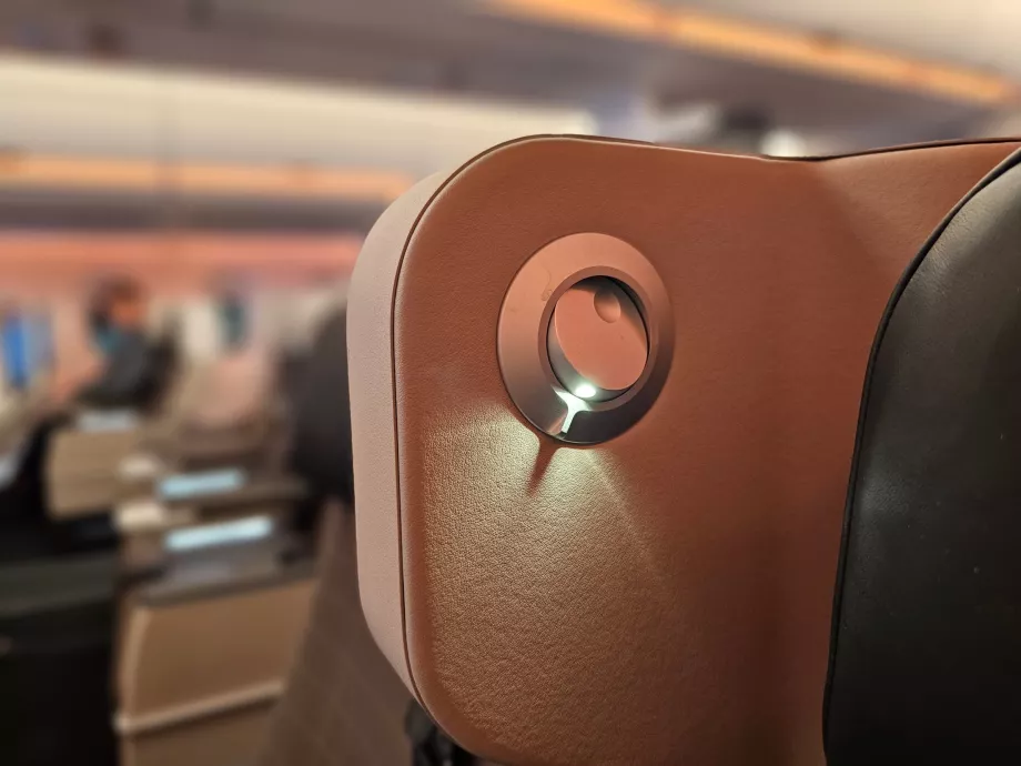 Лампа за четене до седалката