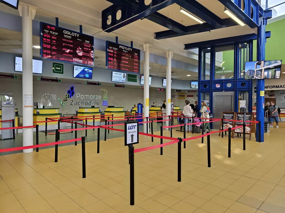 Регистрация, летище Szczecin Airport