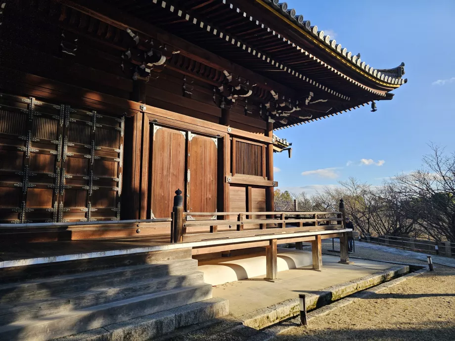 Храмът Нинна-дзи