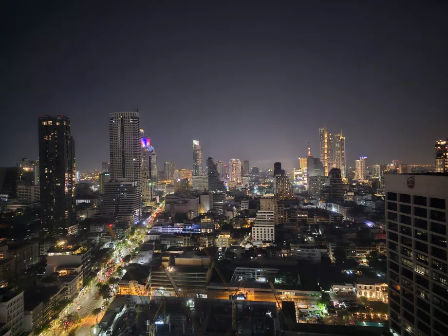 Нощна гледка от стаята