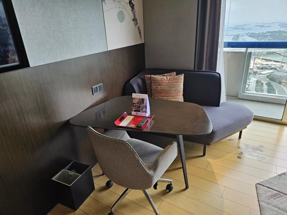 Работна маса