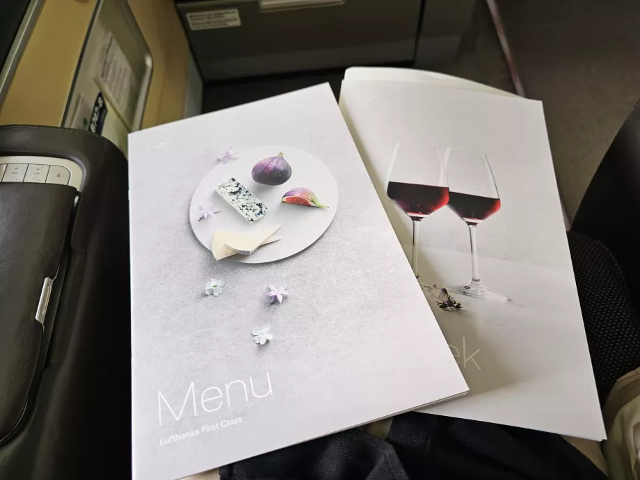 Отпечатано меню и винена листа