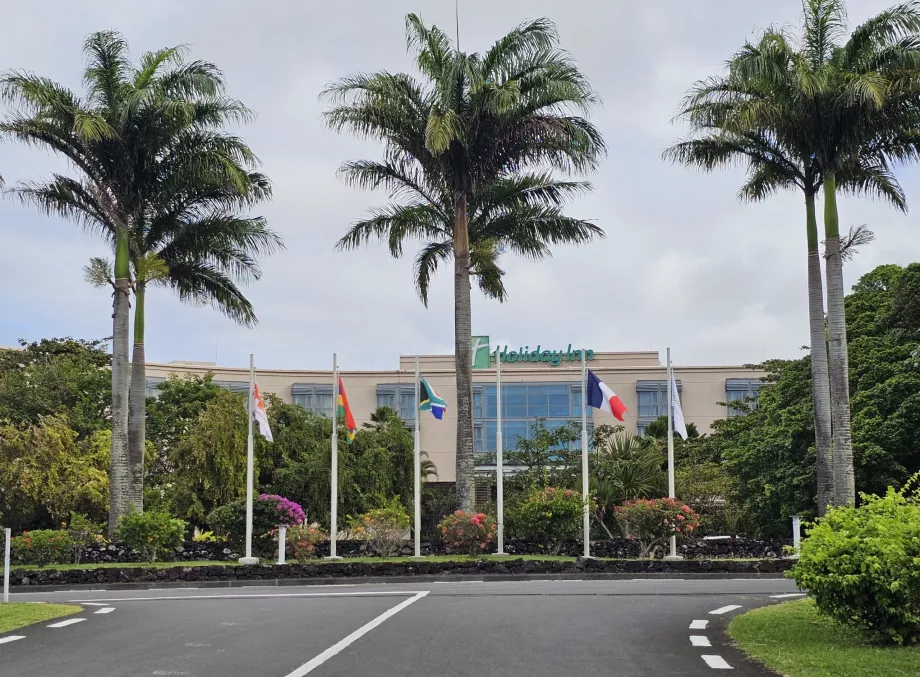 Хотел Holiday Inn