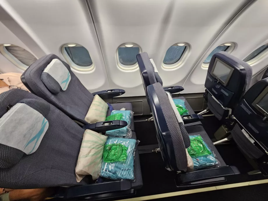 Седалки в икономична класа, Airbus A330