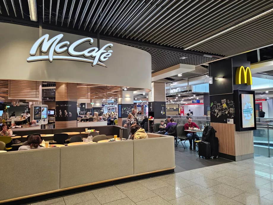 McDonald's в обществената зона