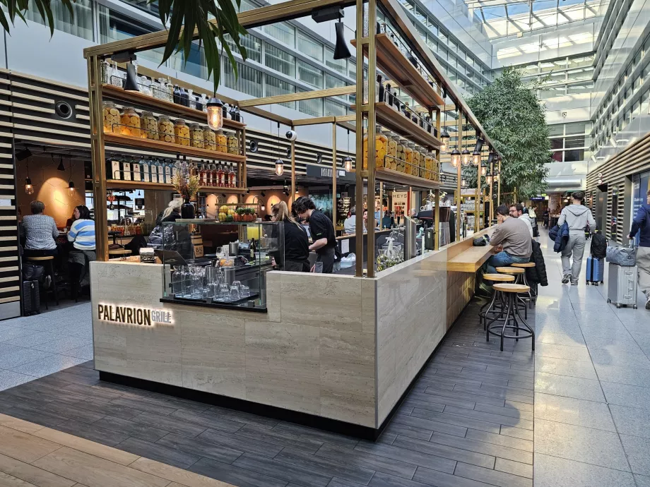 Ресторант в обществената зона