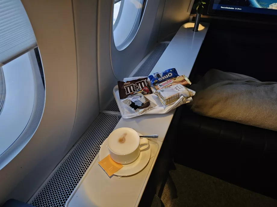 Капучино и сладкиши