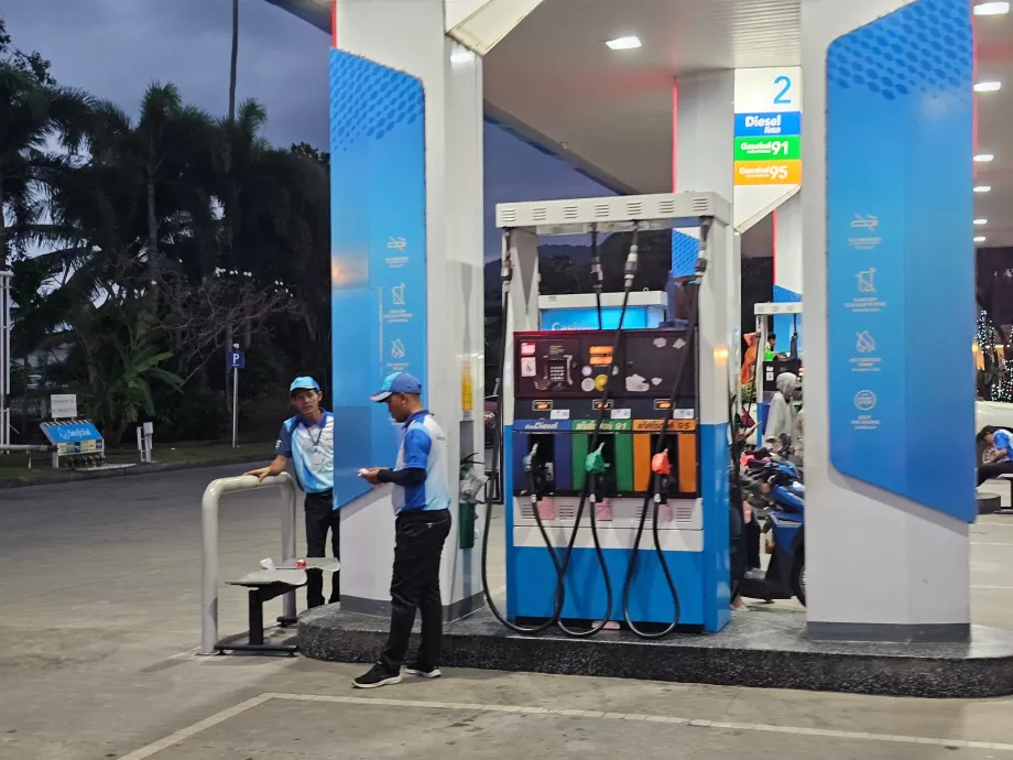 Помпена станция с оператор