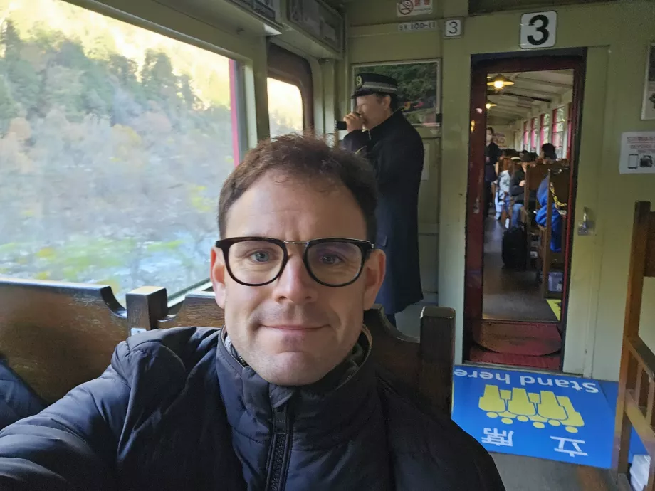 Аз в романтичния влак Сагано