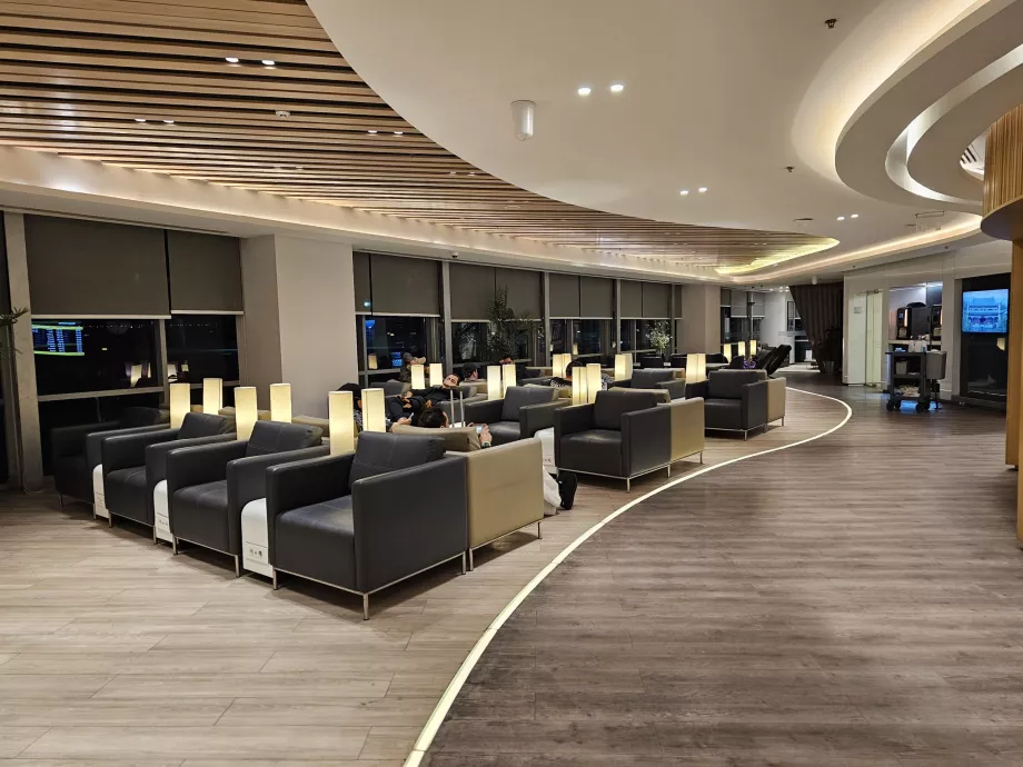 Салон Ahlein, цялостна атмосфера