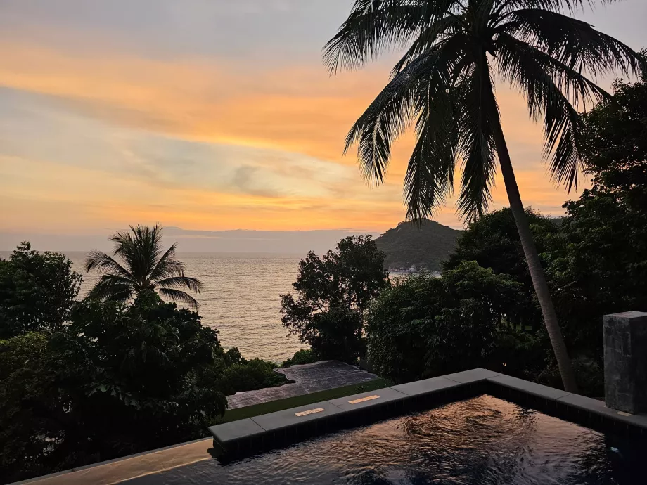 Сутрешна гледка от стаята