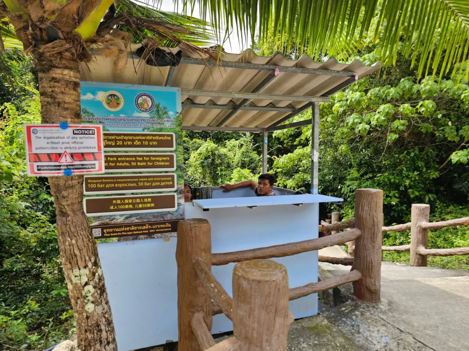 НП Namtok Than Sadet