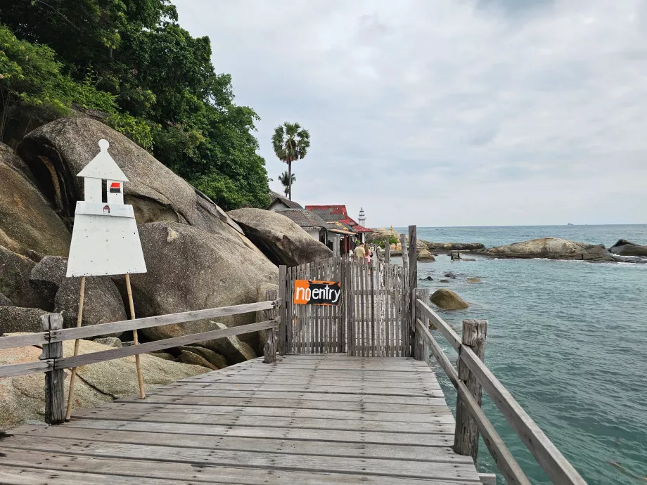 Плаж Рин Най