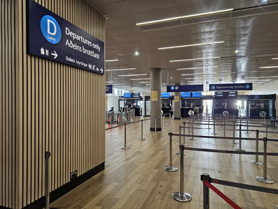 Паспортен контрол, D-врати