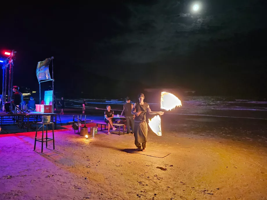 Пълнолунно парти