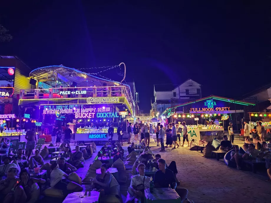 Пълнолунно парти