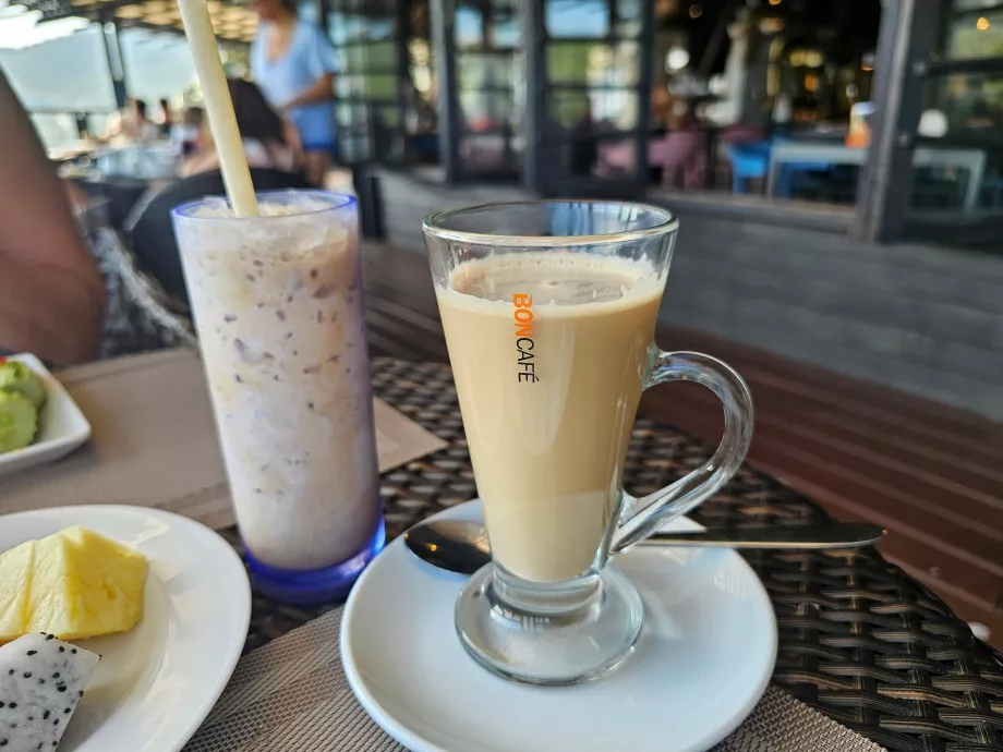 Закуска: кафе