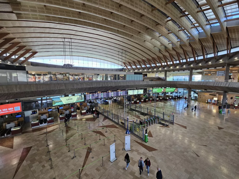 Зала за излитане на летище Tenerife Norte Airport