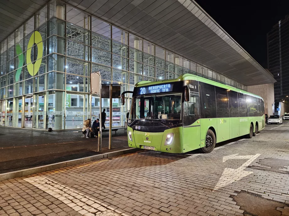 Автобусна спирка на линия 20 в Санта Круз