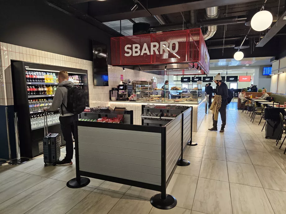 Ресторант Sbarro, част, която не е предназначена за Шенген