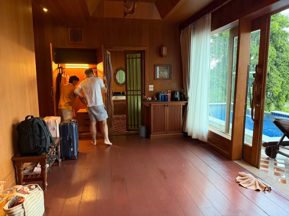 Въведение в нашата вила