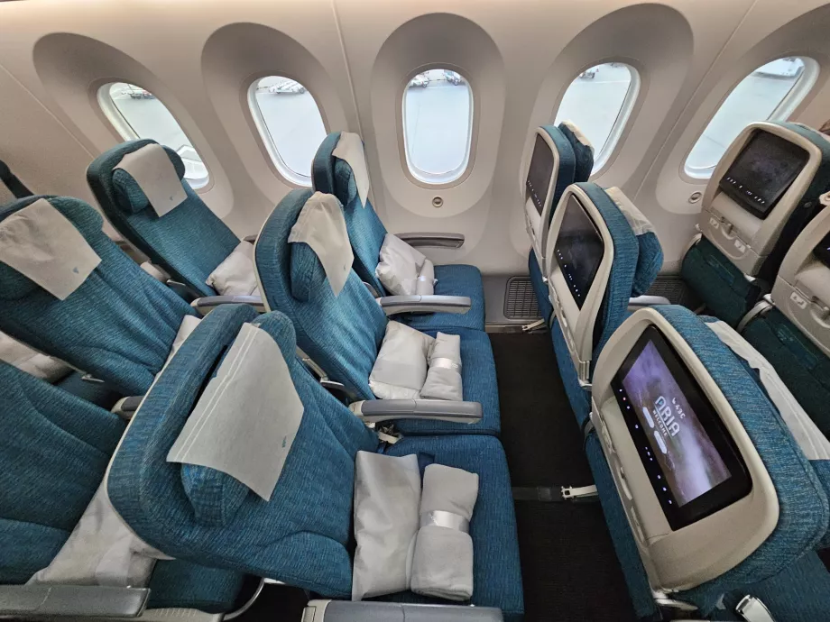 Седалки в икономична класа, Boeing 787-9
