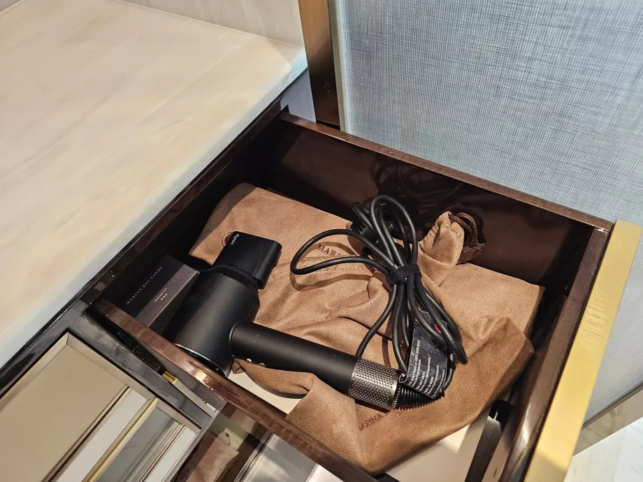 Сешоар за коса